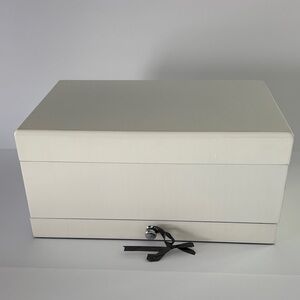 Elegant White Jewelry Box